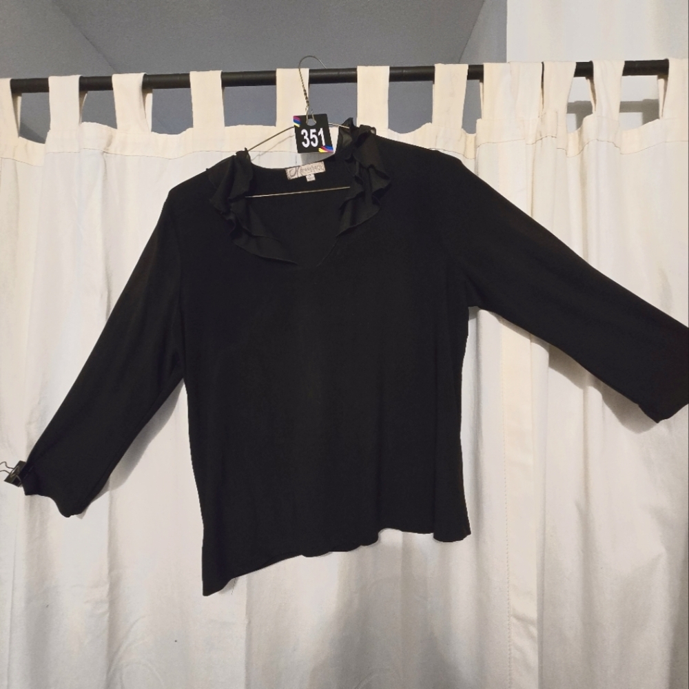 #351 Dressbarn ruffled collar top